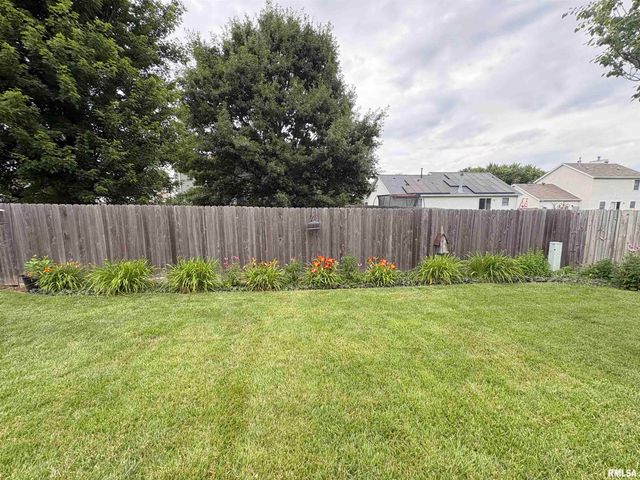 1909 STONERIDGE, Washington, IL 61571