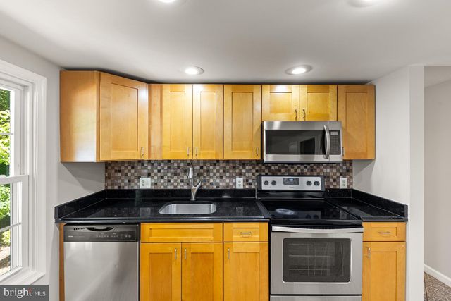5918 OAK RIDGE CT, Burke, VA 22015