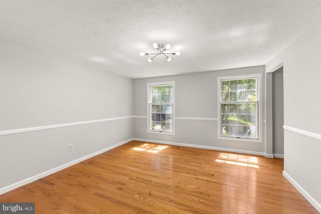 5918 OAK RIDGE CT, Burke, VA 22015