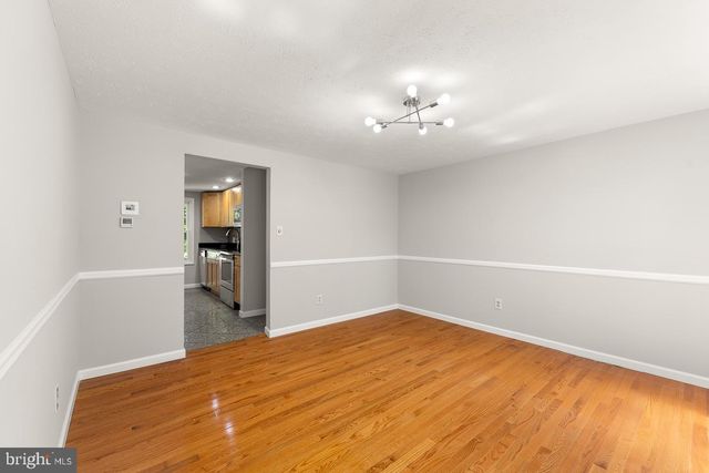 5918 OAK RIDGE CT, Burke, VA 22015
