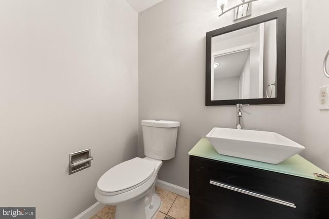 5918 OAK RIDGE CT, Burke, VA 22015