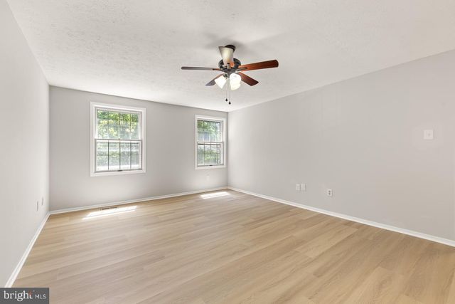 5918 OAK RIDGE CT, Burke, VA 22015