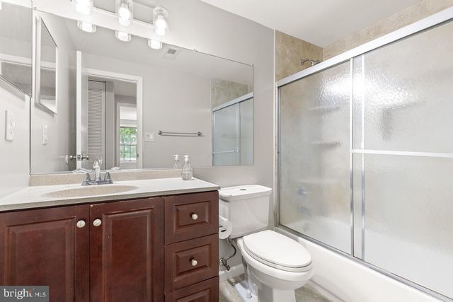 5918 OAK RIDGE CT, Burke, VA 22015