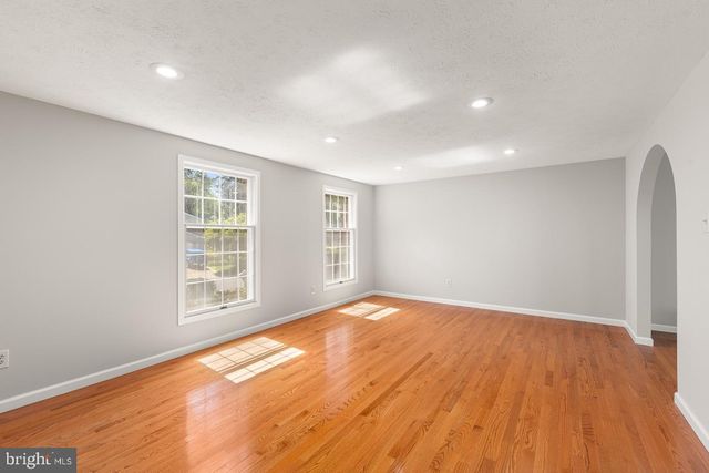 5918 OAK RIDGE CT, Burke, VA 22015