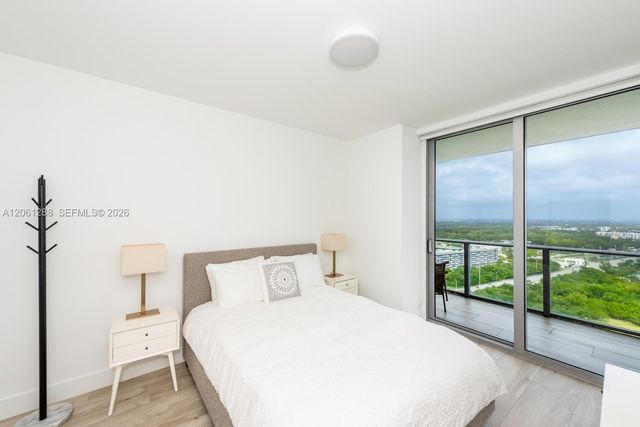 16385 Biscayne Blvd 2904, North Miami Beach, FL 33160