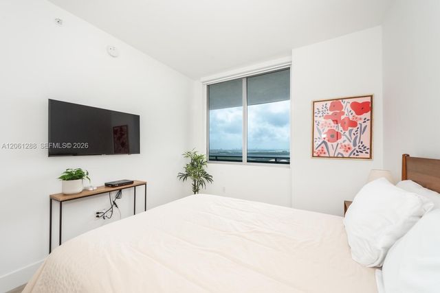 16385 Biscayne Blvd 2904, North Miami Beach, FL 33160