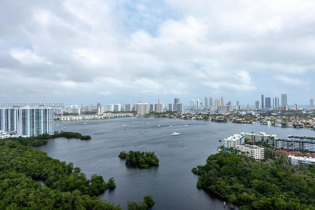 16385 Biscayne Blvd 2904, North Miami Beach, FL 33160