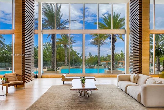 16385 Biscayne Blvd 2904, North Miami Beach, FL 33160