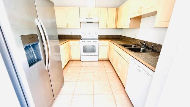 1436 Hawthorne Place, Wellington, FL 33414