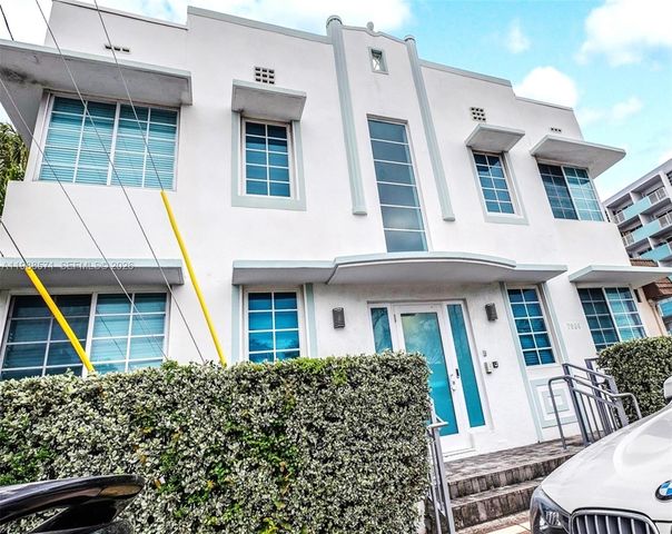 7936 Harding Ave, Miami Beach, FL 33141
