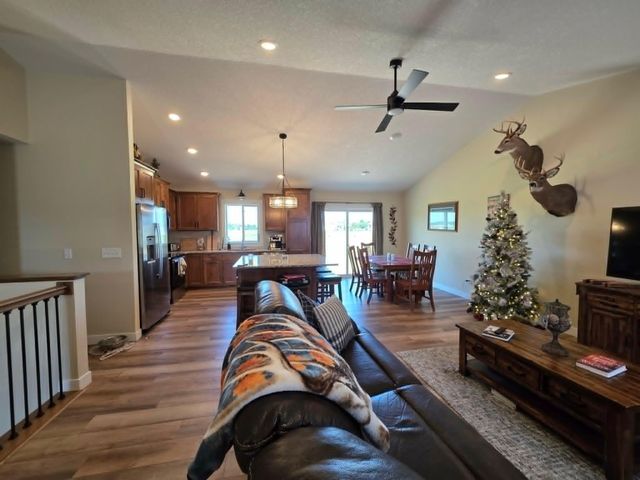 3379 309th Avenue NW, Cambridge, MN 55008