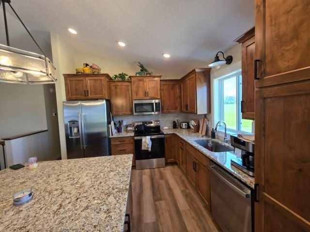 3379 309th Avenue NW, Cambridge, MN 55008