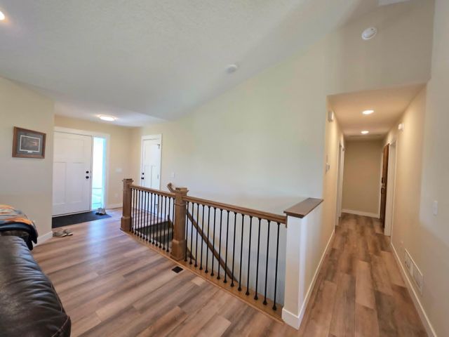 3379 309th Avenue NW, Cambridge, MN 55008