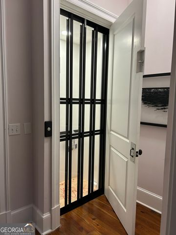 318 E Hall Street, Savannah, GA 31401