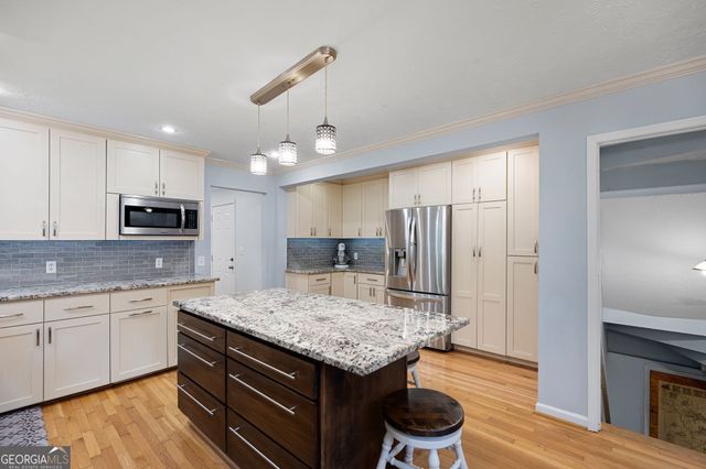 184 Lake Somerset Drive NW, Marietta, GA 30064