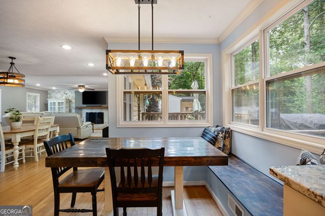 184 Lake Somerset Drive NW, Marietta, GA 30064