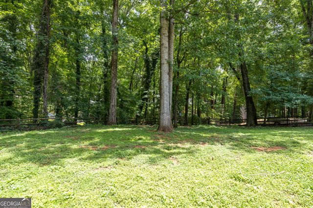 184 Lake Somerset Drive NW, Marietta, GA 30064