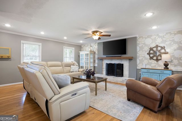 184 Lake Somerset Drive NW, Marietta, GA 30064