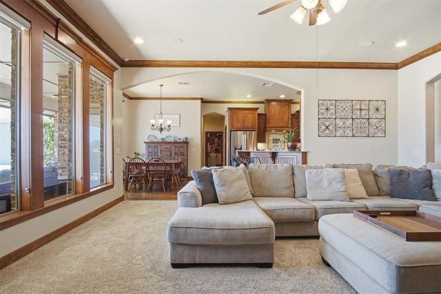 3104 Twin Lake Drive, Moore, OK 73165