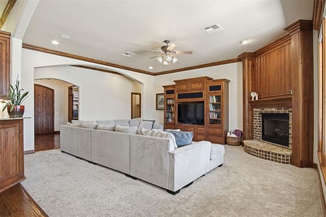 3104 Twin Lake Drive, Moore, OK 73165