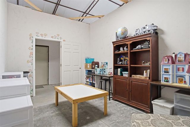 3104 Twin Lake Drive, Moore, OK 73165