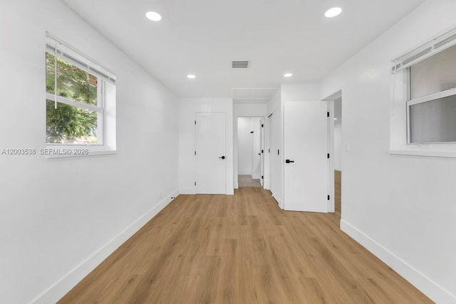 327 SE 2nd Ave, Dania Beach, FL 33004