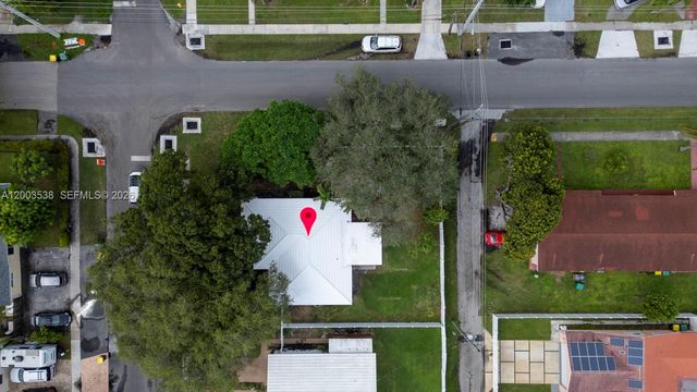 327 SE 2nd Ave, Dania Beach, FL 33004