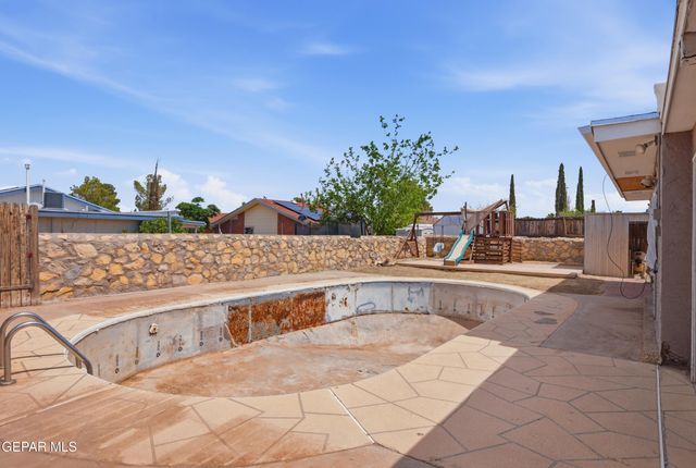 11165 SHINER Avenue, El Paso, TX 79936