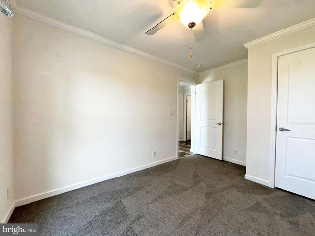 35 FOX CHASE CT, Kearneysville, WV 25430