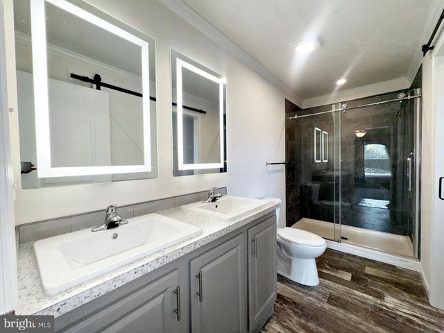 35 FOX CHASE CT, Kearneysville, WV 25430