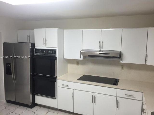 1617 NE 177th St, North Miami Beach, FL 33162