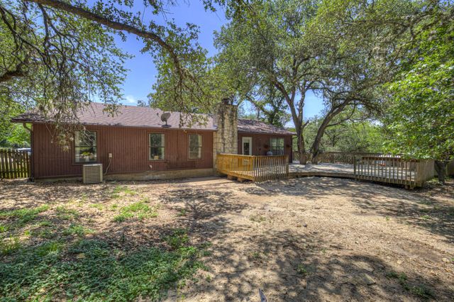 2812 Philo ST, San Marcos, TX 78666