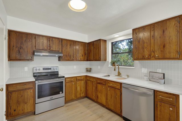 2812 Philo ST, San Marcos, TX 78666