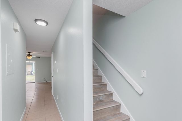 115 NE Hughes Street D2, Fort Walton Beach, FL 32548