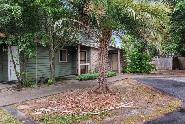 115 NE Hughes Street D2, Fort Walton Beach, FL 32548