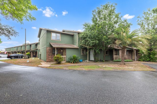 115 NE Hughes Street D2, Fort Walton Beach, FL 32548