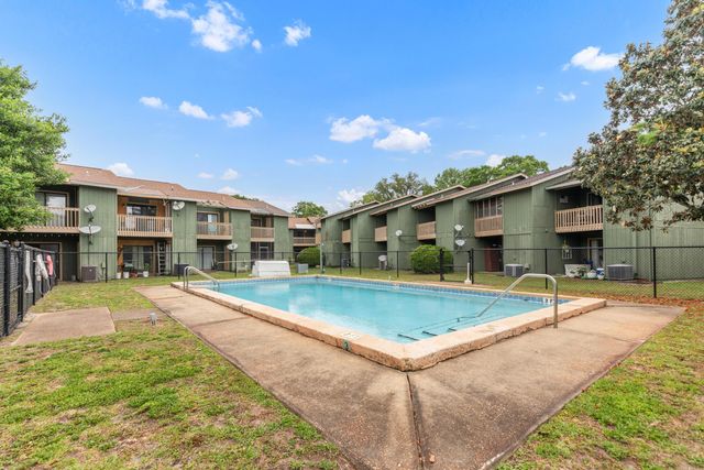 115 NE Hughes Street D2, Fort Walton Beach, FL 32548