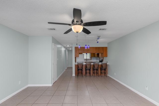 115 NE Hughes Street D2, Fort Walton Beach, FL 32548