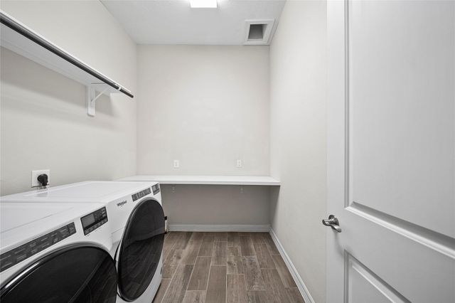 2823 Maple Oak Lane, Manvel, TX 77578