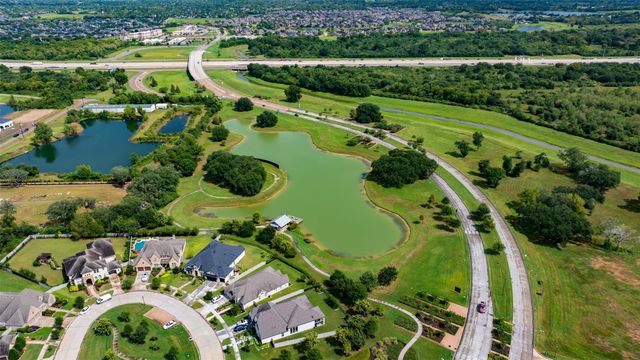 2823 Maple Oak Lane, Manvel, TX 77578