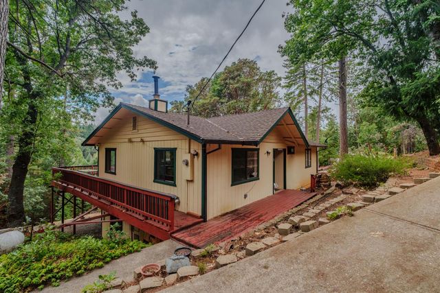 25504 Meadow Dr, Pioneer, CA 95666