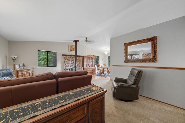 25504 Meadow Dr, Pioneer, CA 95666