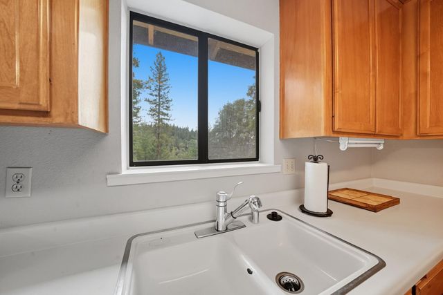 25504 Meadow Dr, Pioneer, CA 95666