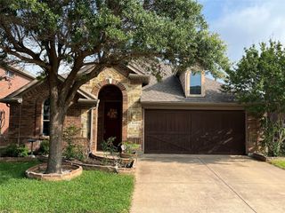 1826 Long Bow Trail, Euless, TX 76040