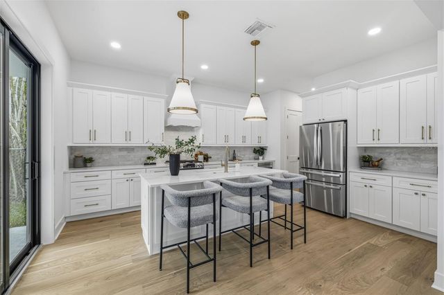 3010 S ESPERANZA AVENUE, Tampa, FL 33629