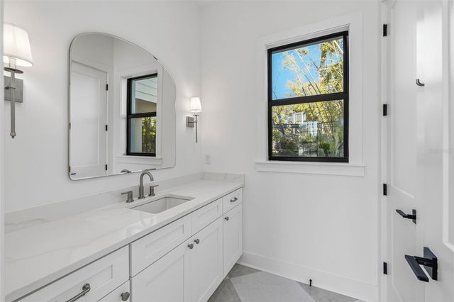 3010 S ESPERANZA AVENUE, Tampa, FL 33629