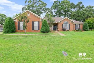 9422 S Labrador Run, Mobile, AL 36695