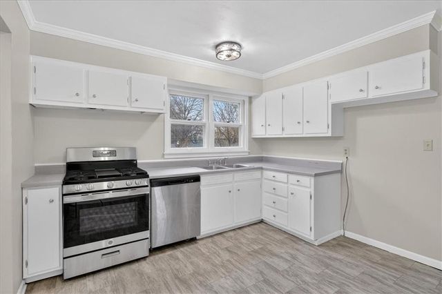 3308 S Vermont Avenue, Independence, MO 64052