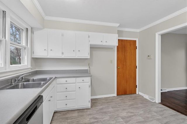 3308 S Vermont Avenue, Independence, MO 64052