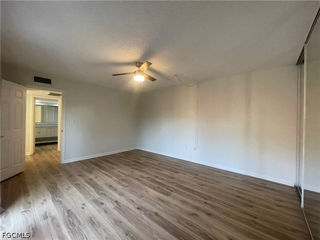 5218 Cedarbend DR 4, Fort Myers, FL 33919